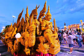 เดือดสมศักดิ์ศรี! แห่เทียนโคราช 2568 เปิดศึกประชันต้นเทียนสุดวิจิตร ชิงความเป็นหนึ่ง